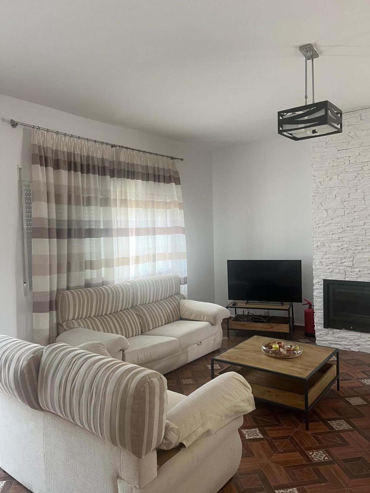 Casa Rural Gomez De Hita Каравака де ла Крус Екстериор снимка